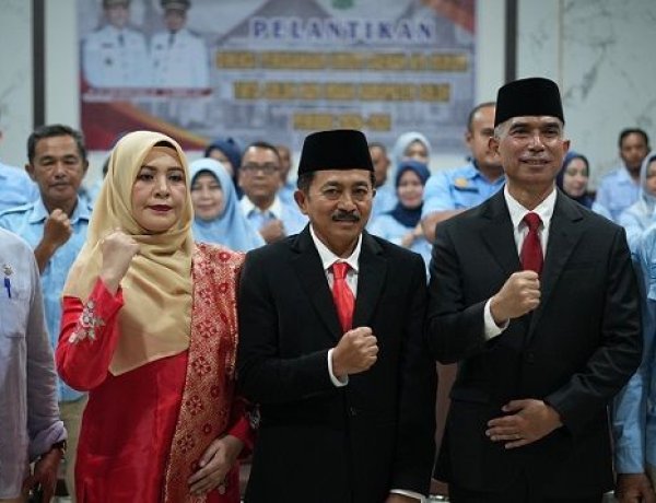 Sekda Medison Lantik Direksi Perumda Tirta Solok Nan Indah, Cakupan Air Bersih Baru 57 Persen